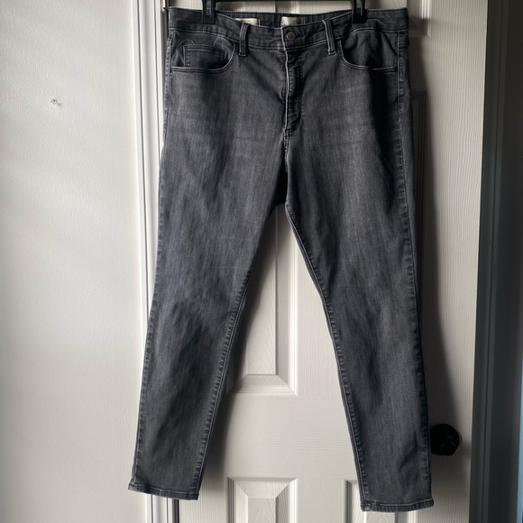 Universal Thread Denim - Universal Thread High-Rise Skinny Jeans - Size 16 Regular